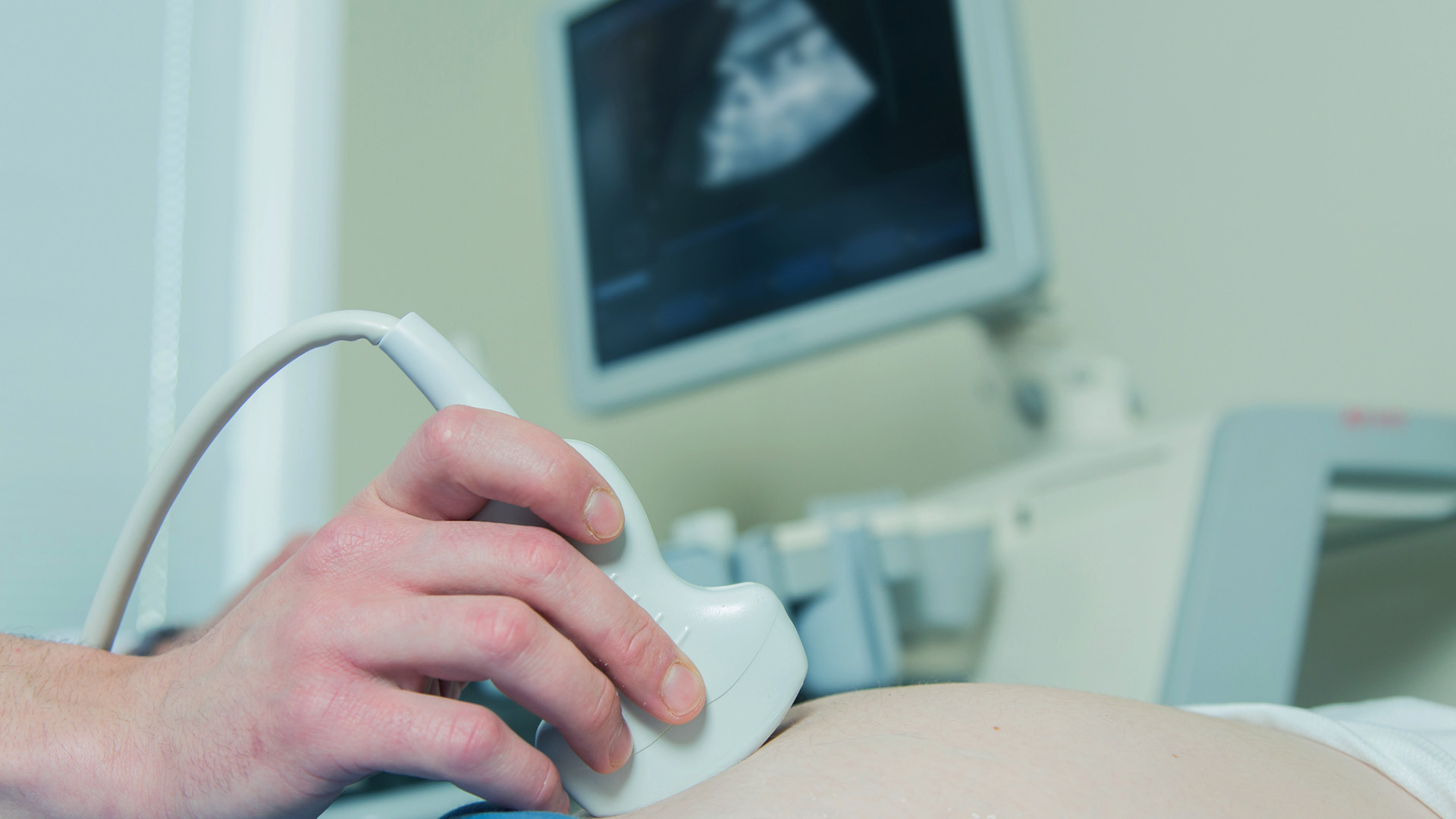 Ultraljud på gravid kvinna.