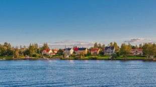 Bebyggelse nära vatten