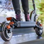 Elsparkcykel på väg